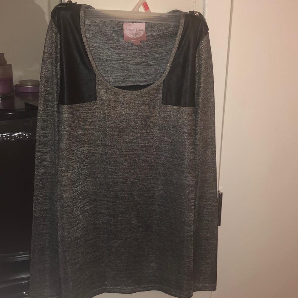 Romeo & Juliet Couture gold and black top